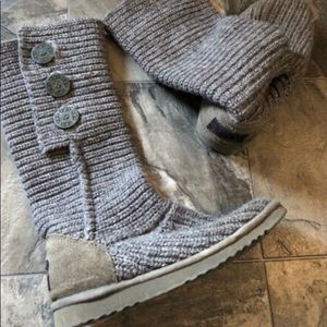 Knitted Ugg boots